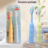 Two-pack toothbrush with thick handle and soft hair - Image 2